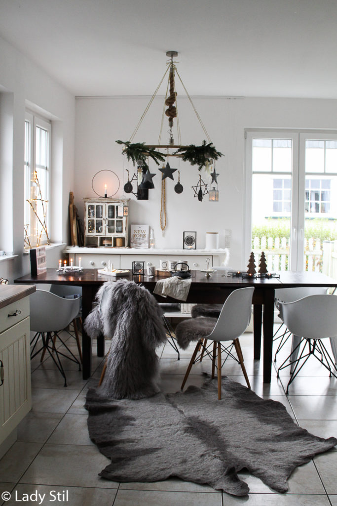 Hängender Tischkranz DIY - lady-stil.de