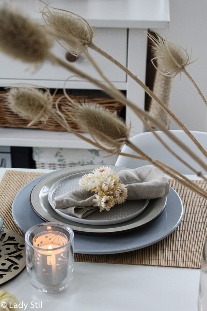 Strohblumen DIY - herbstliche Serviettenringe - lady-stil.de